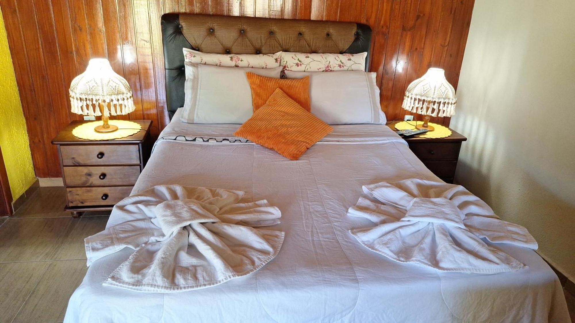 Pousada Vista Linda Sao Bento do Sapucai Phòng bức ảnh